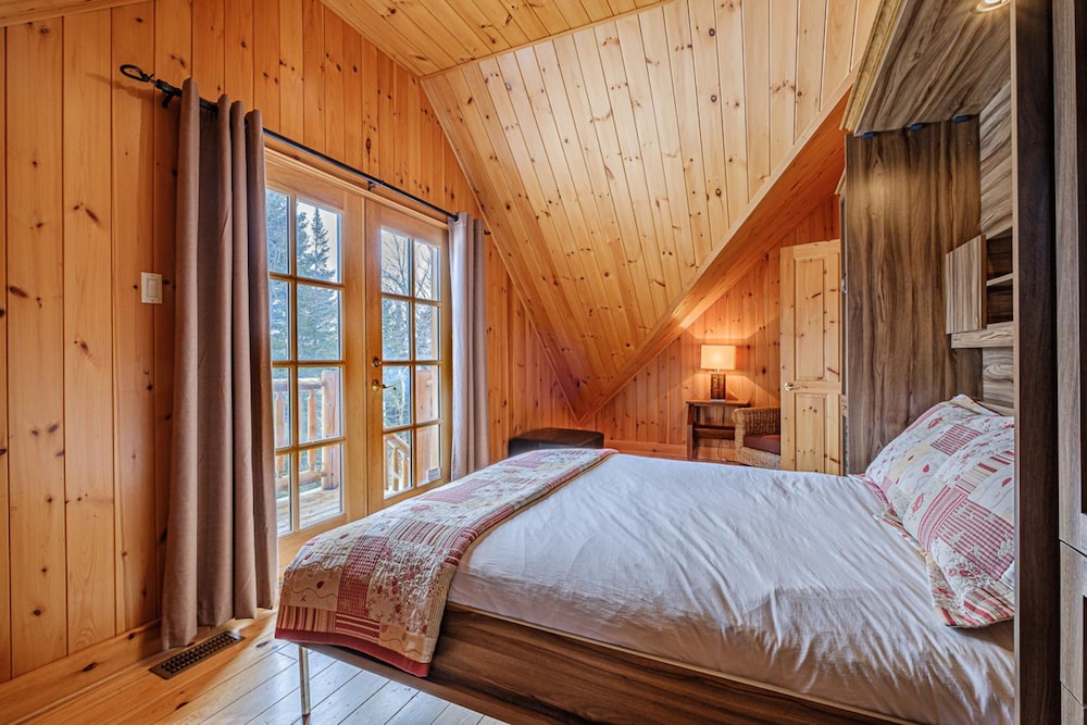 Executive Plus 52 - Beautiful Spacious log Home With Private hot tub Pool, Billede 6
