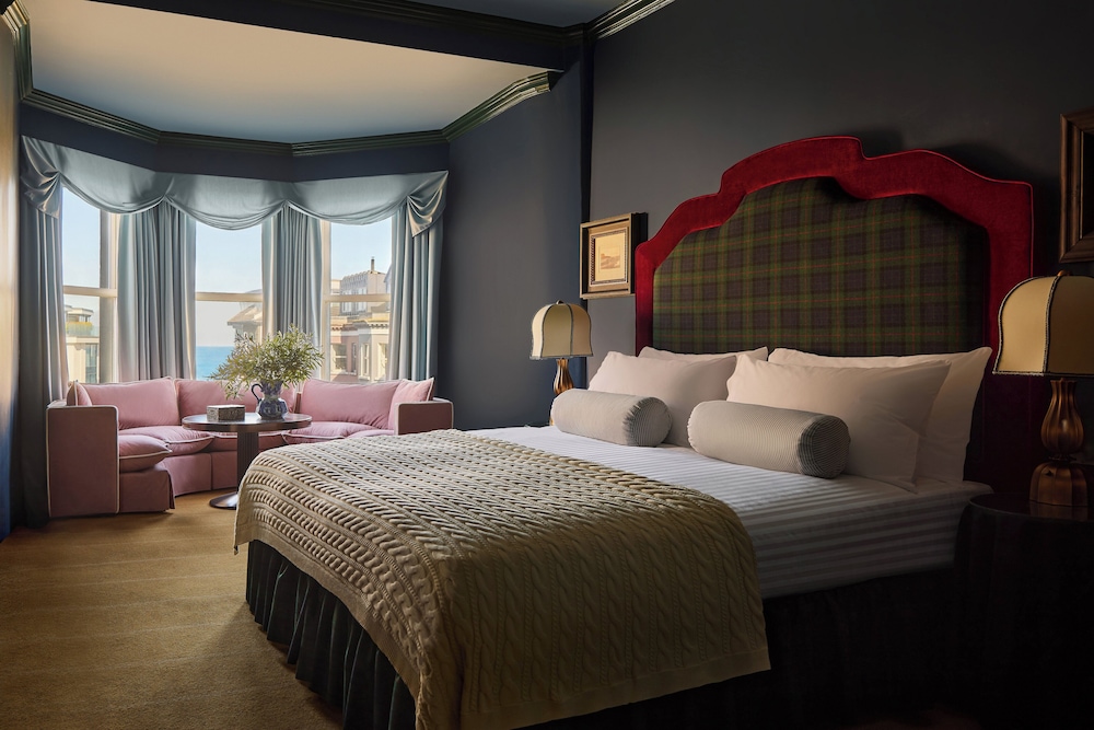 Deluxe Room, 1 King Bed