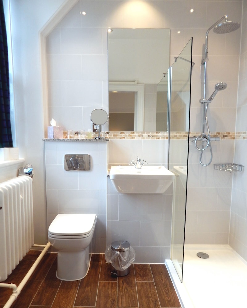 Standard Double or Twin Room - Photo 5