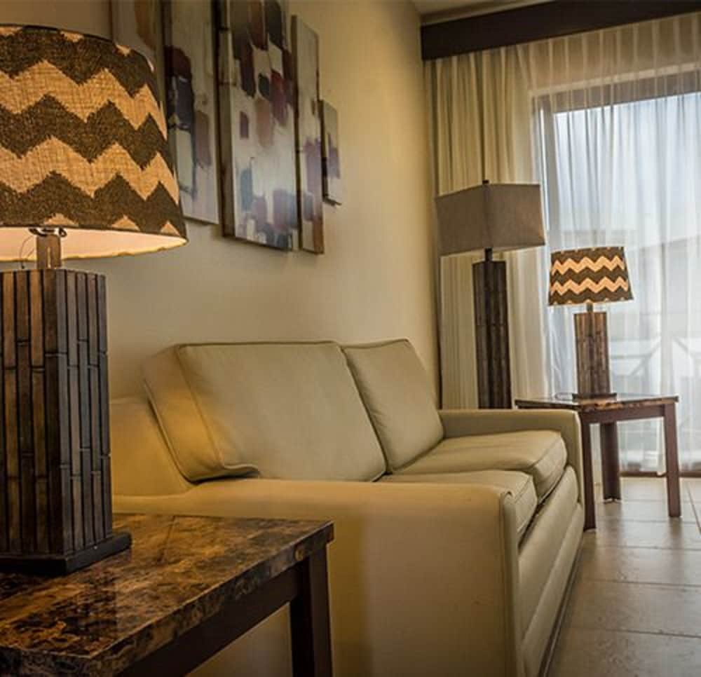 Standard Twin Room, Pool View photo 3