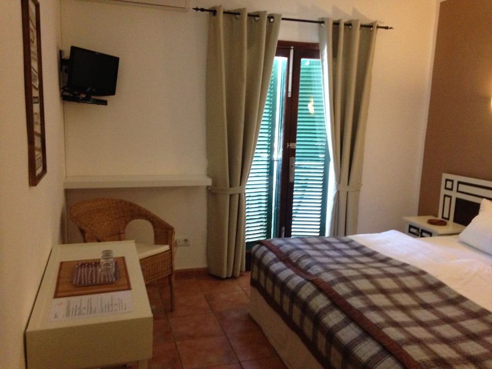 Comfort Double Room, Balcony photo 3