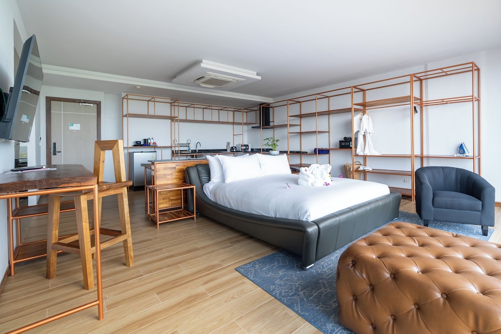 Executive Suite photo 3