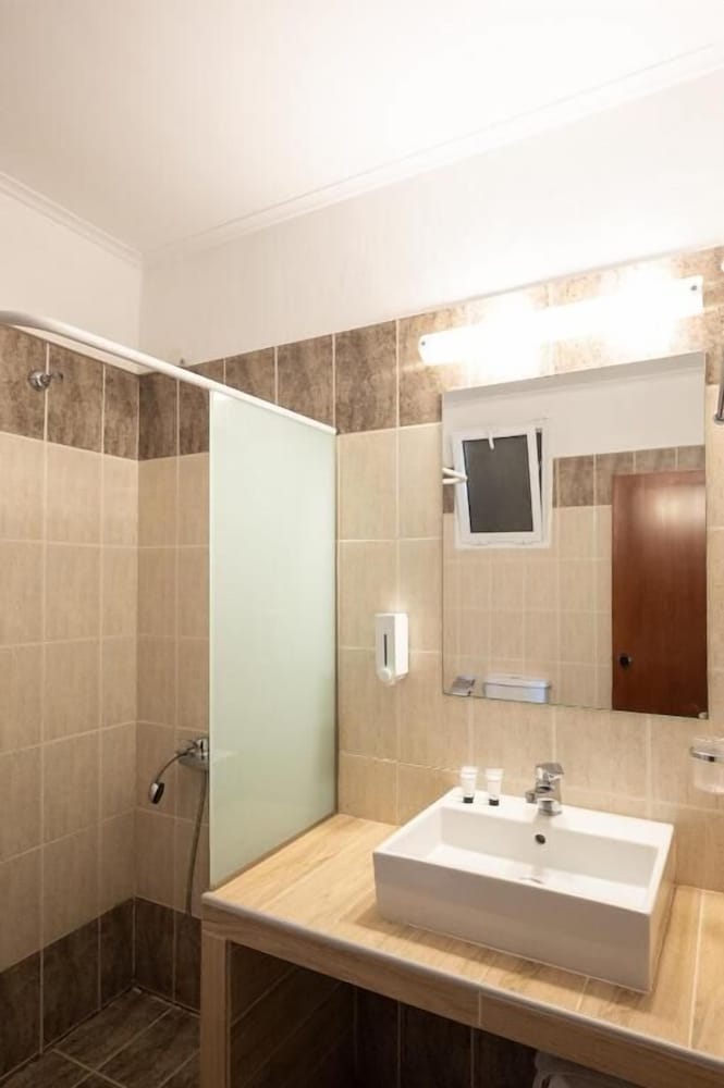 Classic Triple Room photo 3