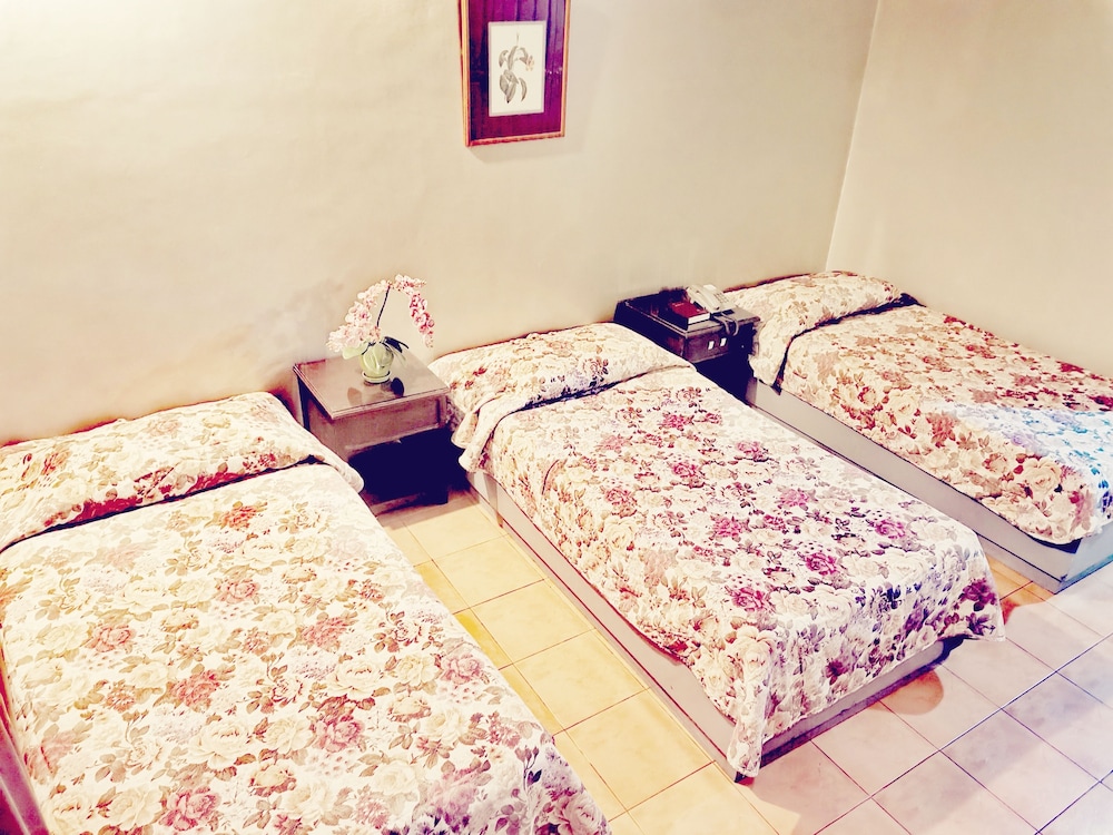 Superior Triple Room photo 3