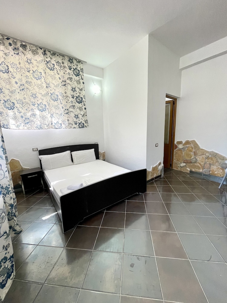 Family Quadruple Room, Balcony, Beach View photo 2