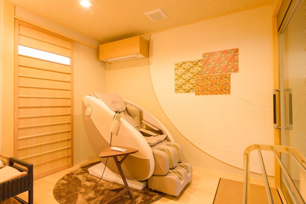 Special Japanese-Western Room with Semi Open-Air Bath and Mountain View - New as of 2022 photo 3