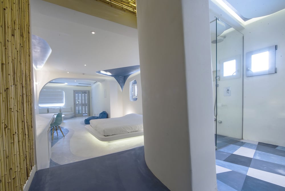 The Big Blue Suite / Sea View Jacuzzi photo 1
