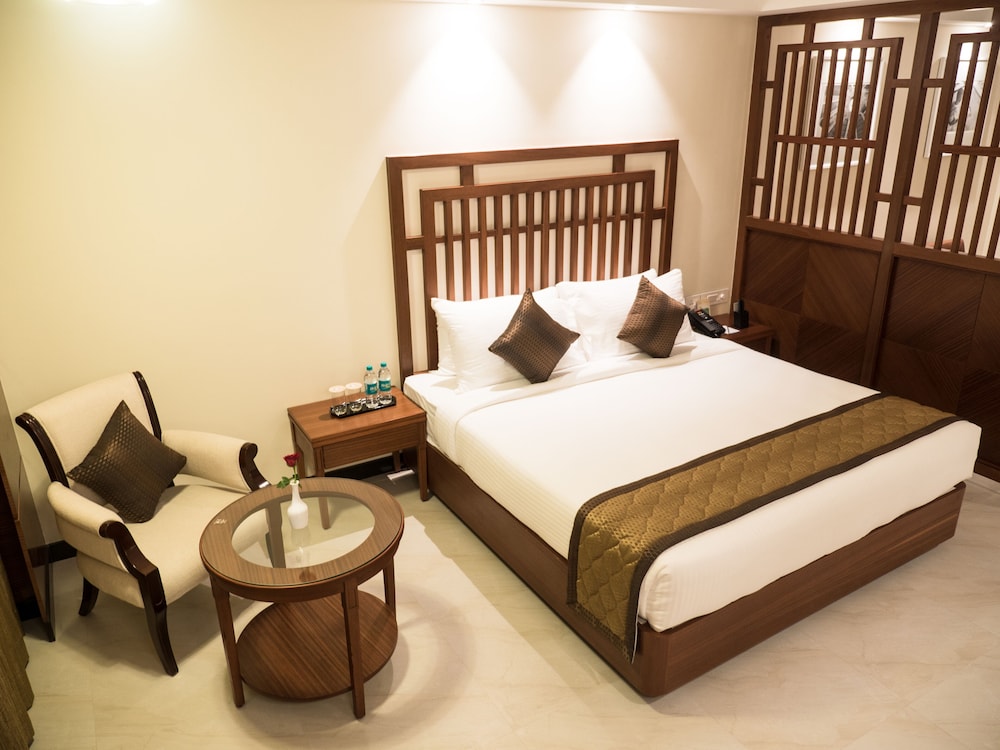 Premium Suite - Photo 2