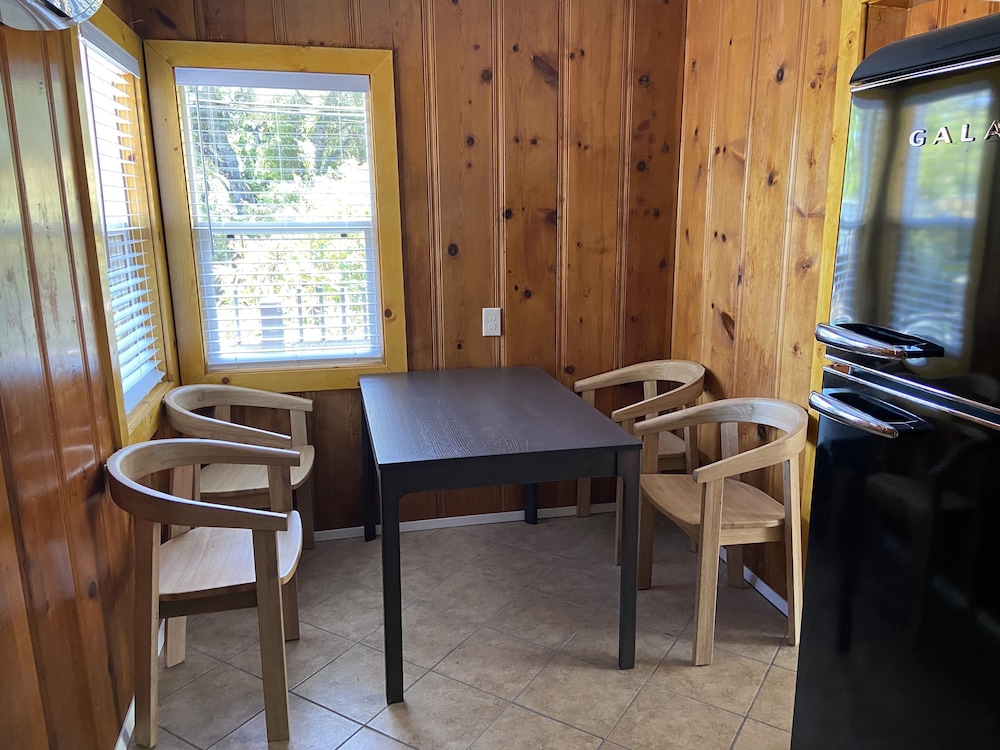 Family Cabin photo 2