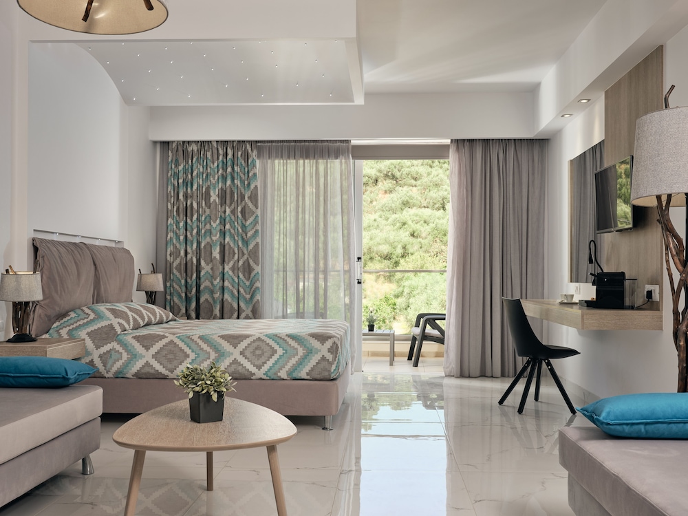 Executive Triple Suite