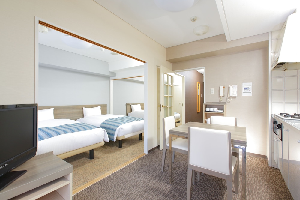 Standard Triple Non Smoking with Solaniwa Admission (No Housekeeping) - Photo 2