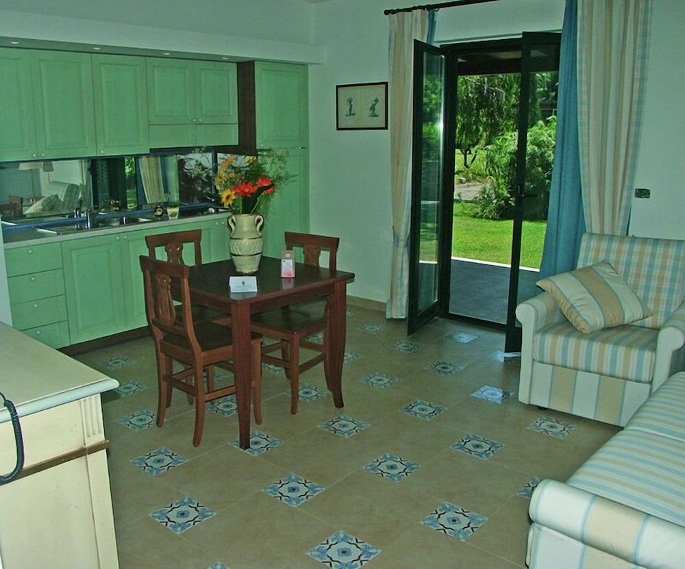 Family Condo, Multiple Beds, Patio, Garden View