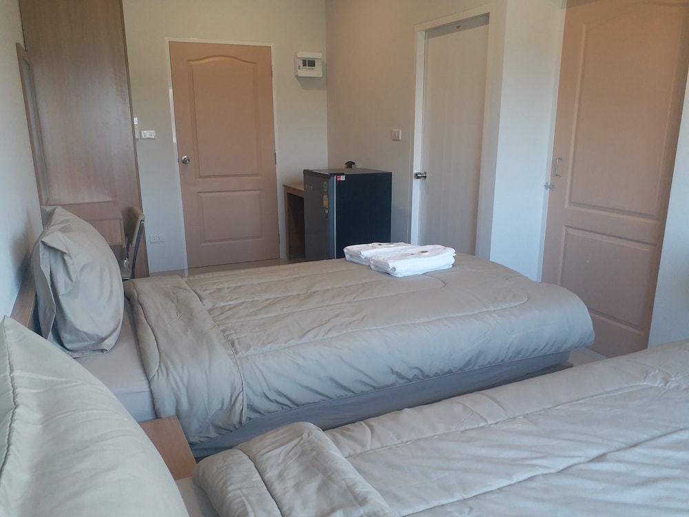 Standard Twin Room - Photo 21