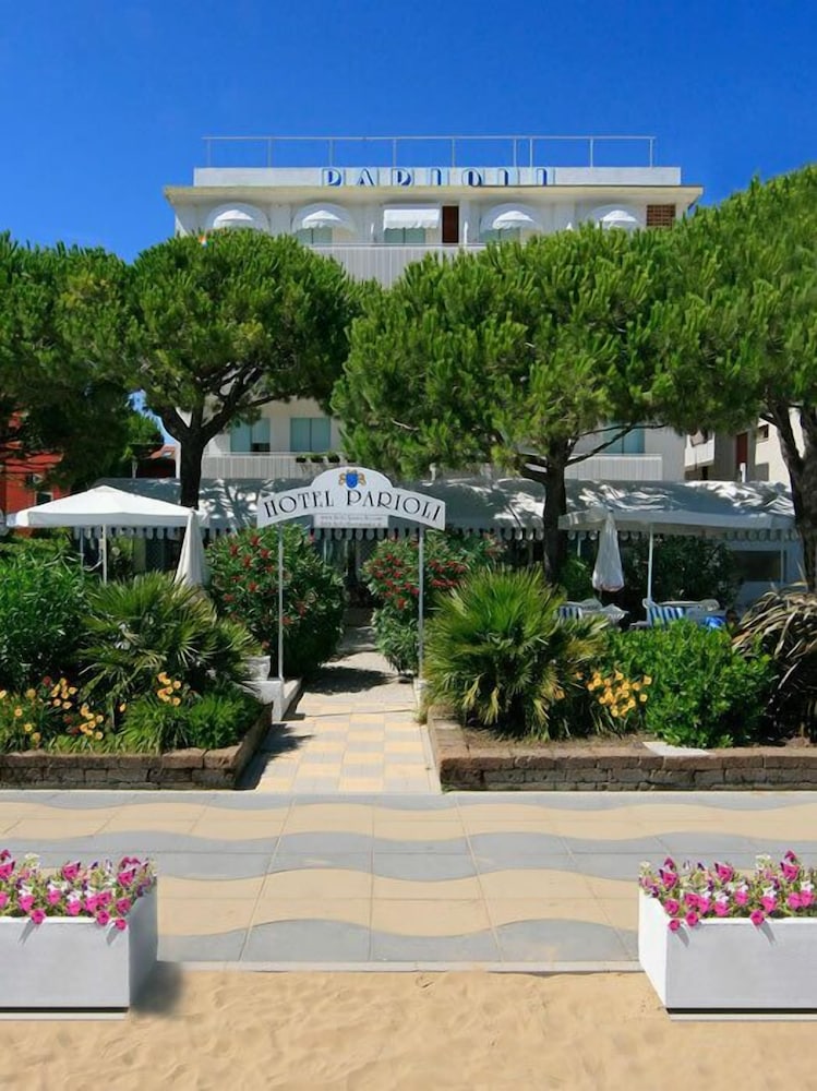 Double or Twin Room, Balcony, Partial Sea View - Photo 3