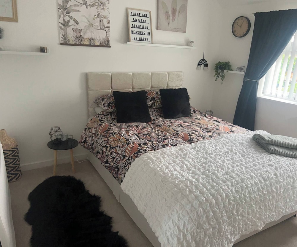 Staysolihull, Large Spacious Corner House,, 사진 12
