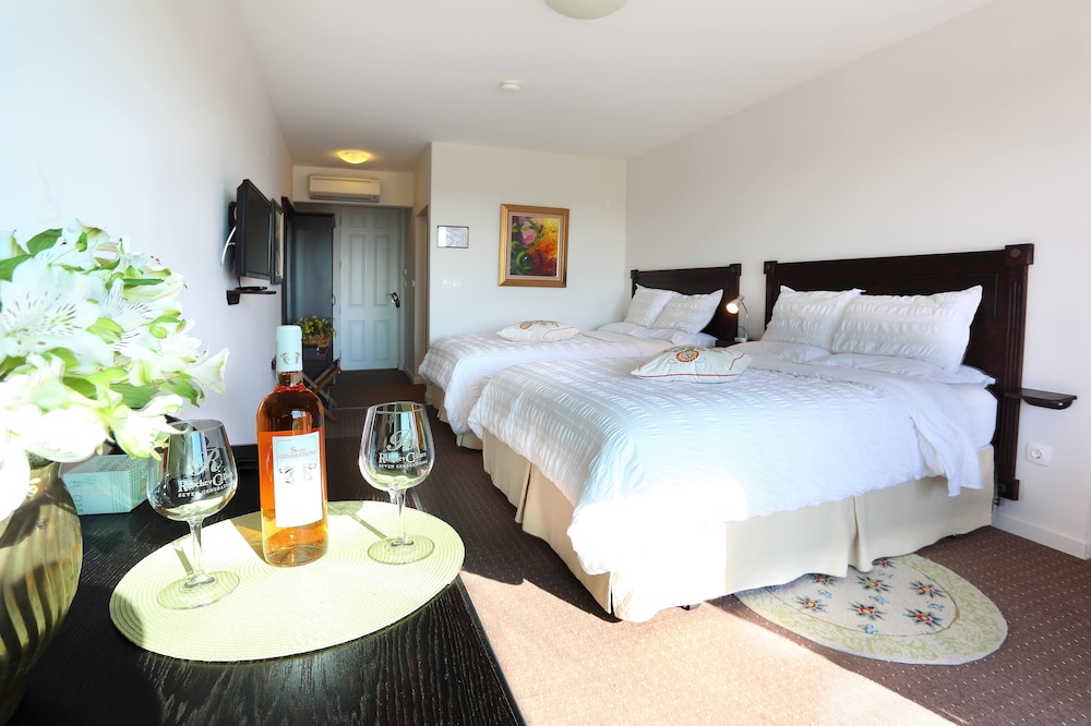 Design Quadruple Room photo 1