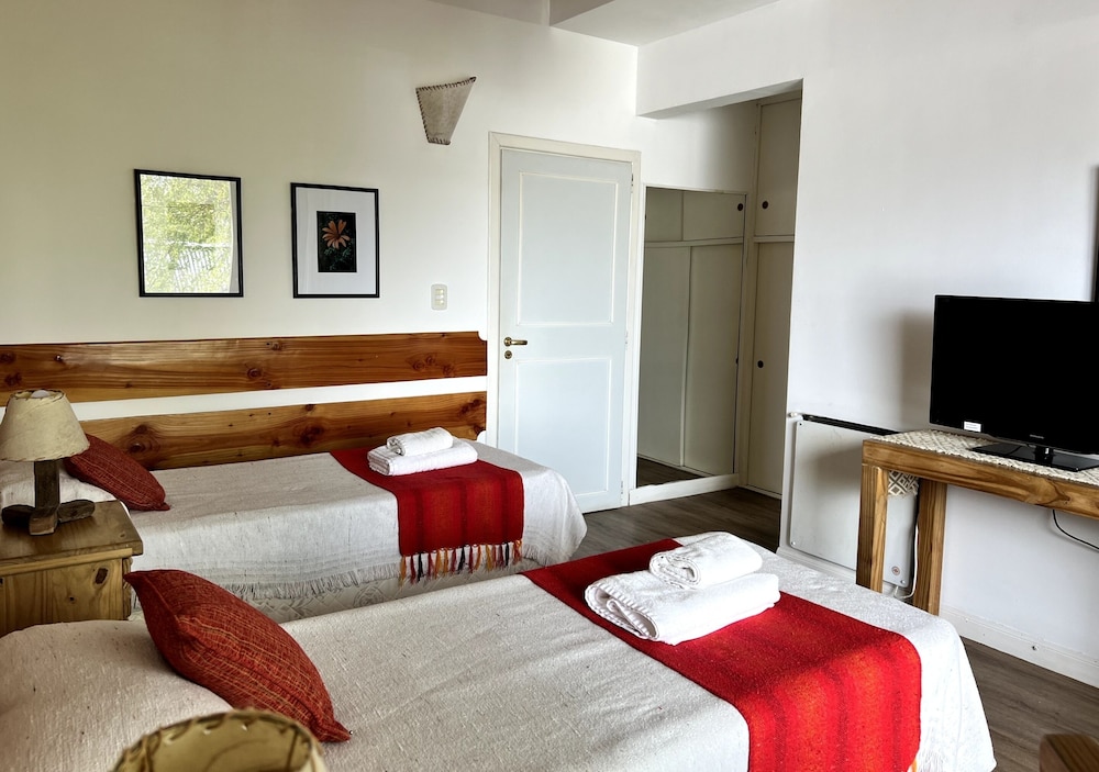 Basic Triple Room photo 1