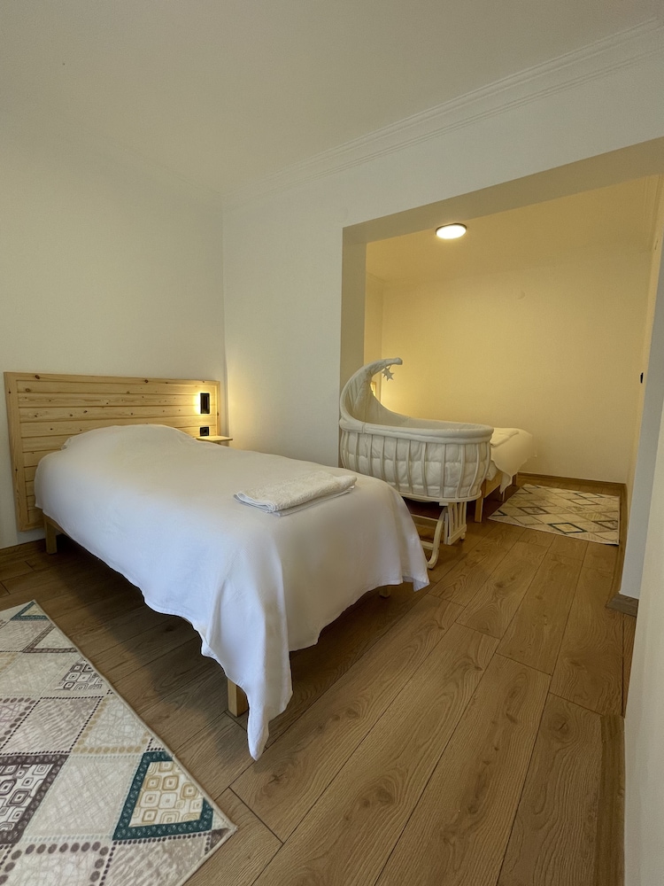 Standard Triple Room - Photo 11