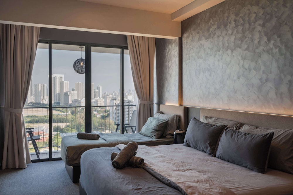 Opulent Seaview Projector Lounge by The Only Bnb photo 1
