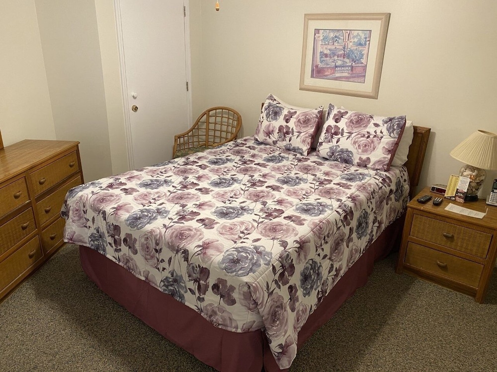 Condo, 2 Bedrooms photo 1