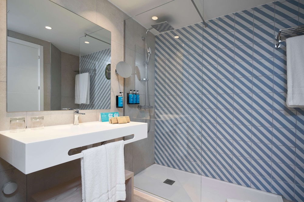 Double Room, Ocean View (My Favorite Club) (3 Adults)