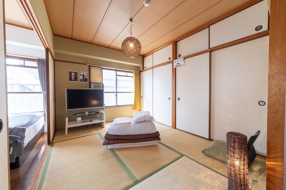 Room301 - Photo 15