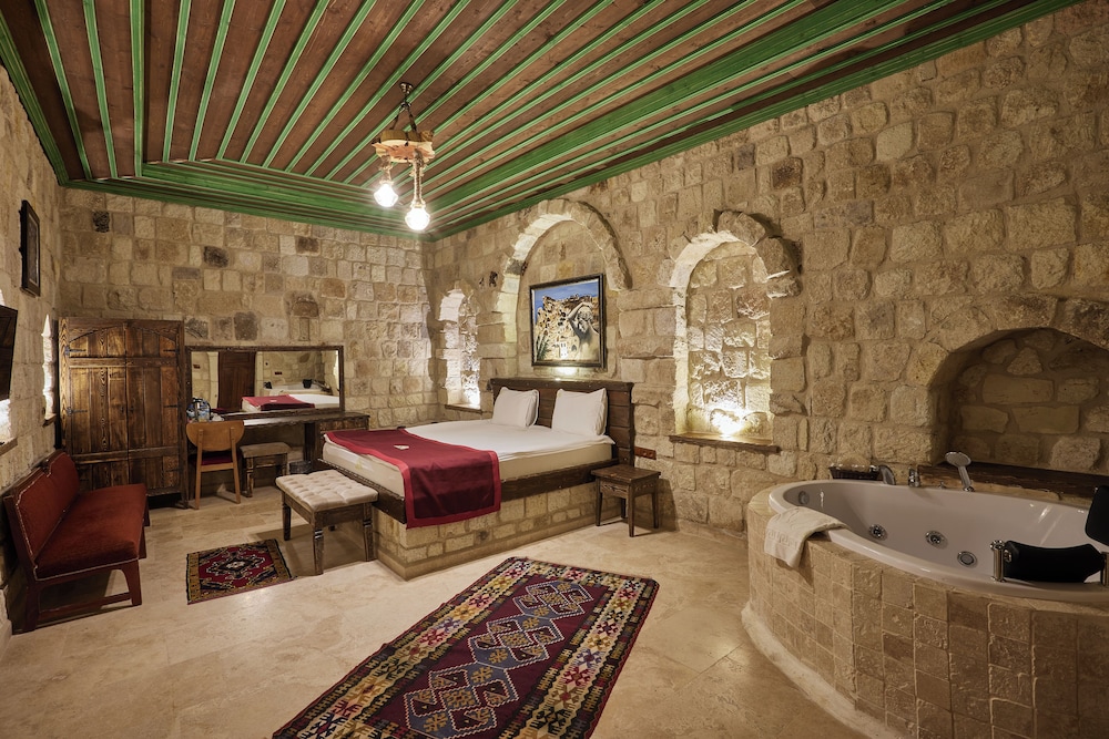 Deluxe Room, Bathtub photo 1
