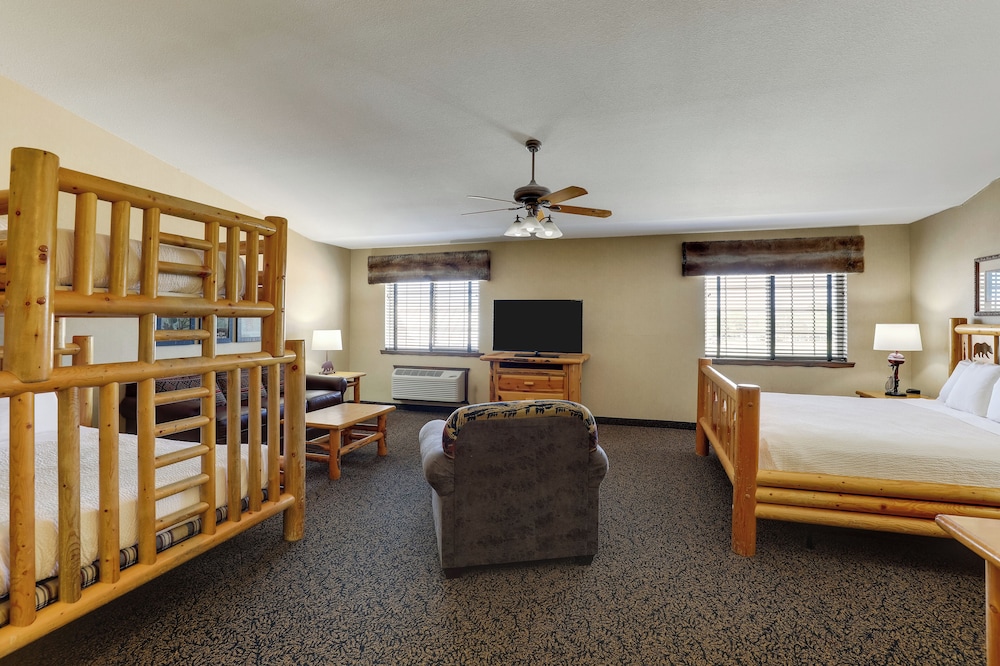 Expanded King with Bunk Bed - Photo 3