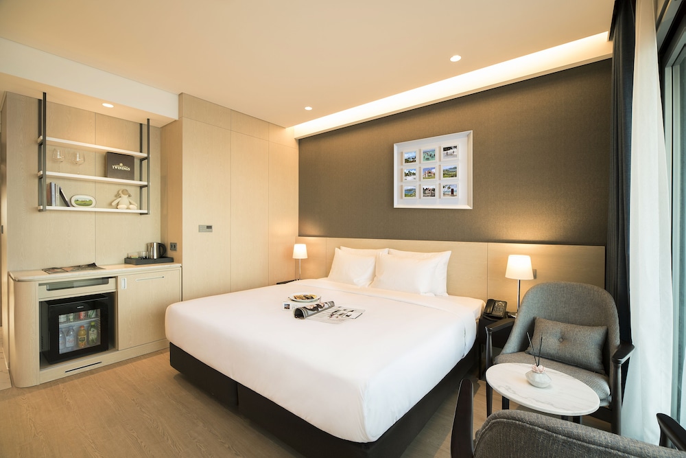 Executive Ocean Double Room(Executive Lounge breakfast/happy hour for 2+GRO desk check-in/out)