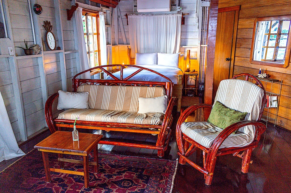 Deluxe Room, 1 Queen Bed, Kitchenette, Ocean View