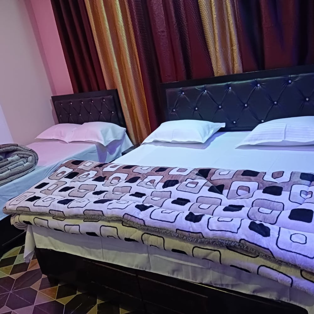 Deluxe Quadruple Room - Photo 6