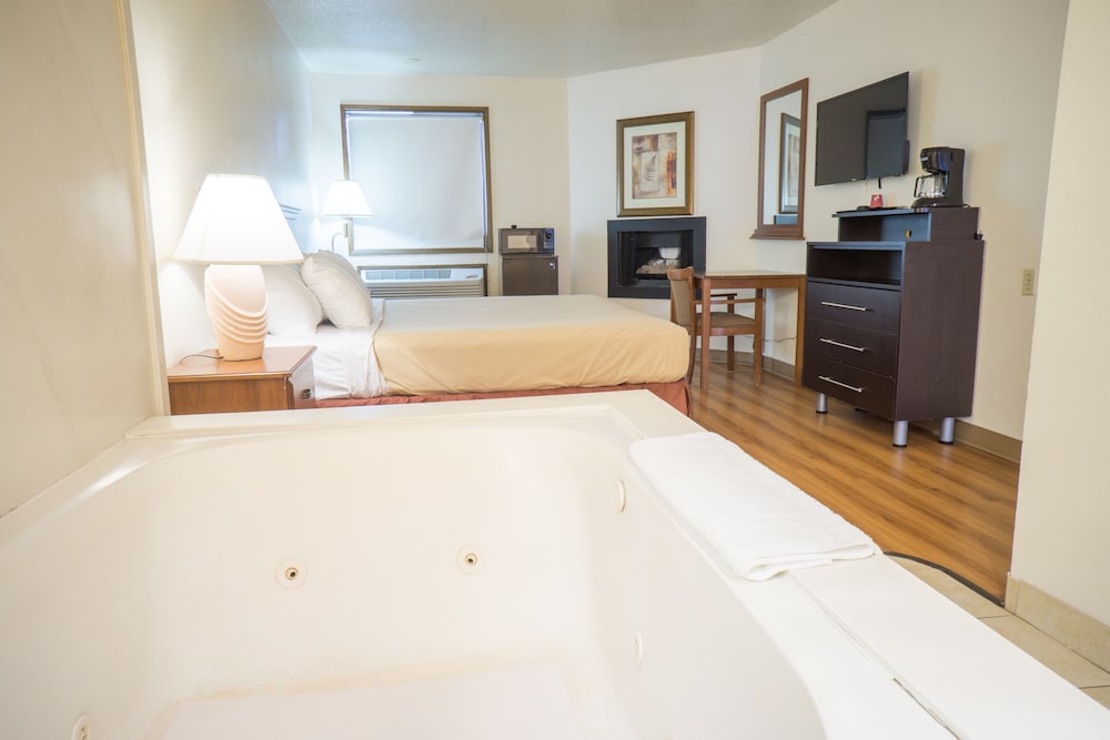 Superior Suite, 1 King Bed (King Junior)