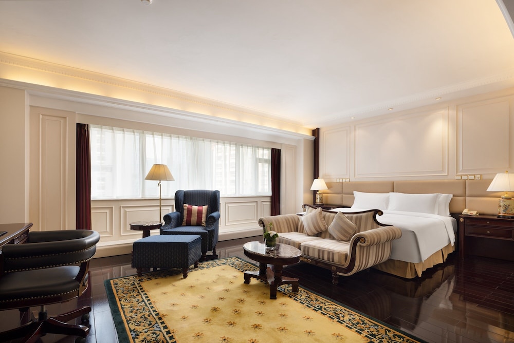 Junior Studio Suite, 1 King Bed (High Floor) - Photo 2