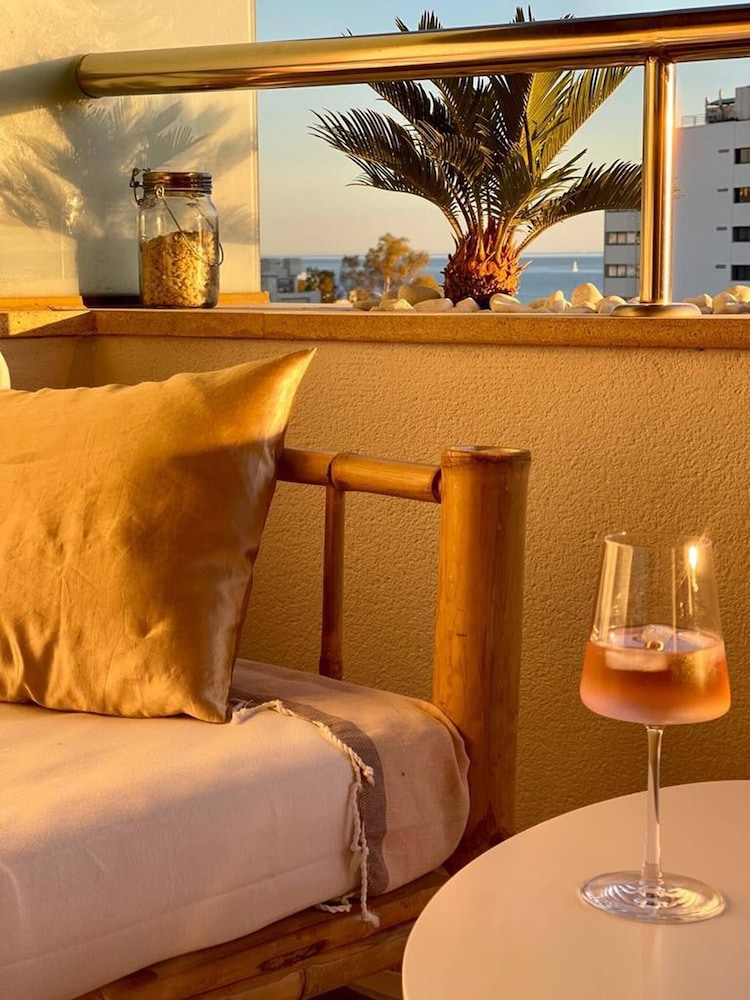 Beautiful Flat With a Wonderful View Close to the Beach, 사진 21