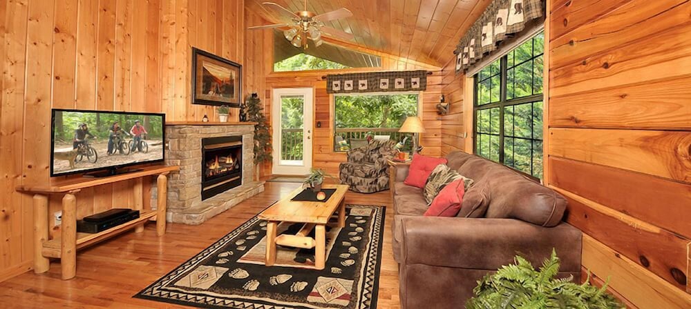 House, 1 King Bed with Sofa bed, Hot Tub, Garden View (Honey Bear Den)