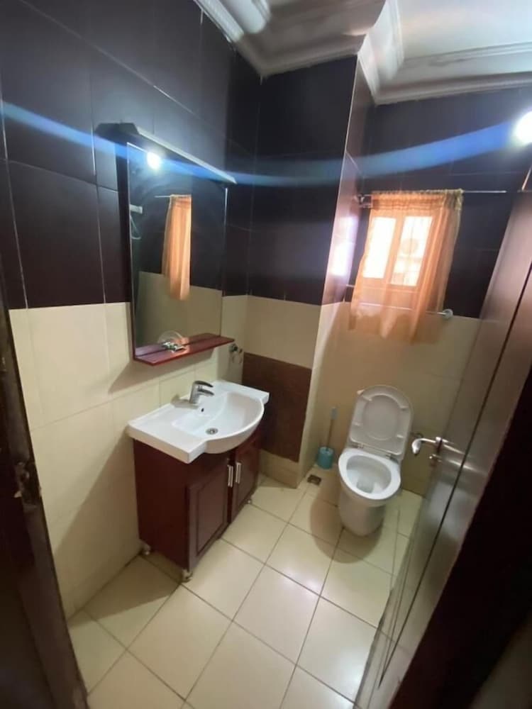 Executive Room - Photo 18