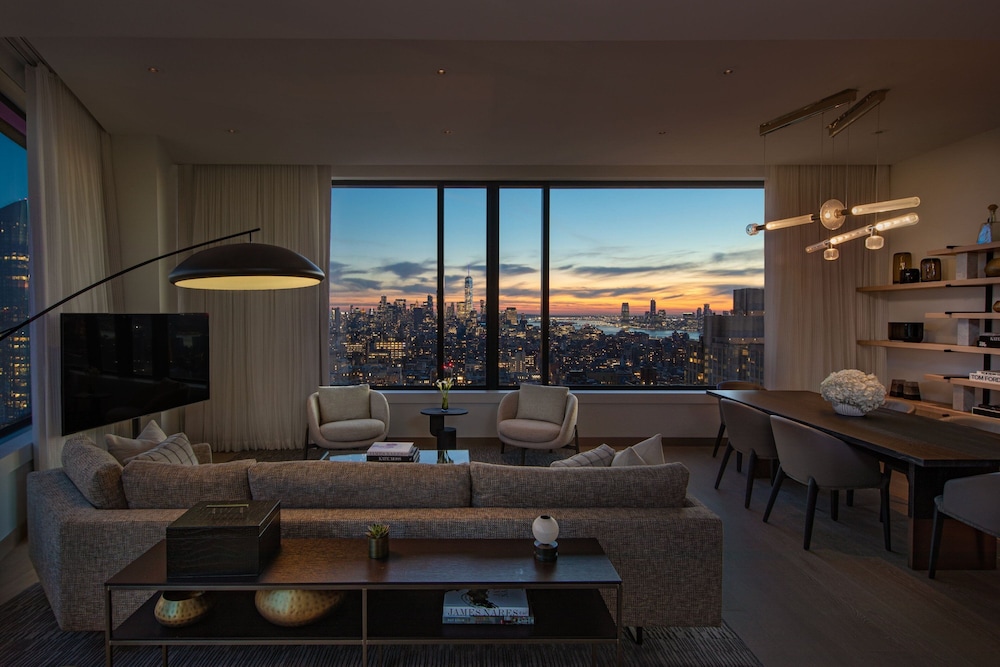 Two Bedroom Penthouse (Non Smoking)