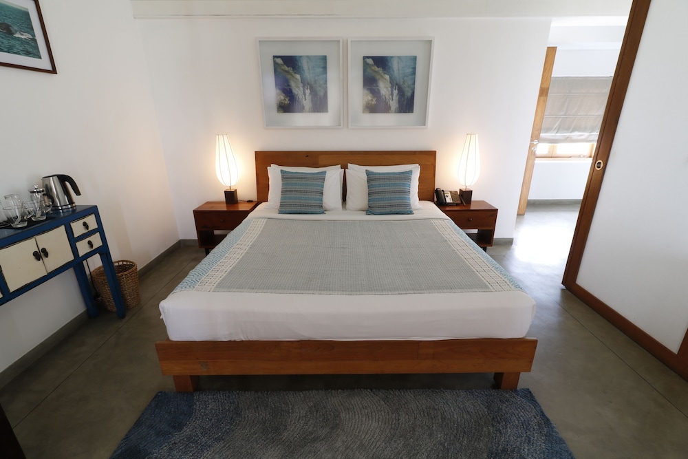 Deluxe Room, Bathtub, Ocean View photo 3
