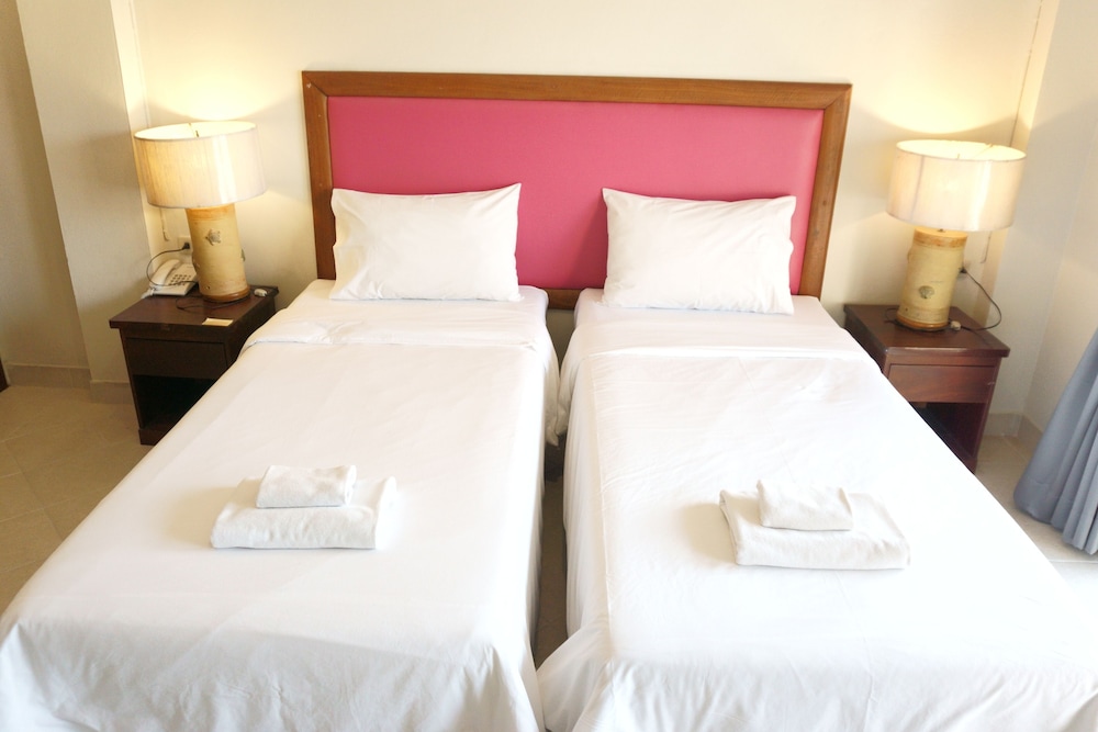 Standard Twin Room - Photo 2
