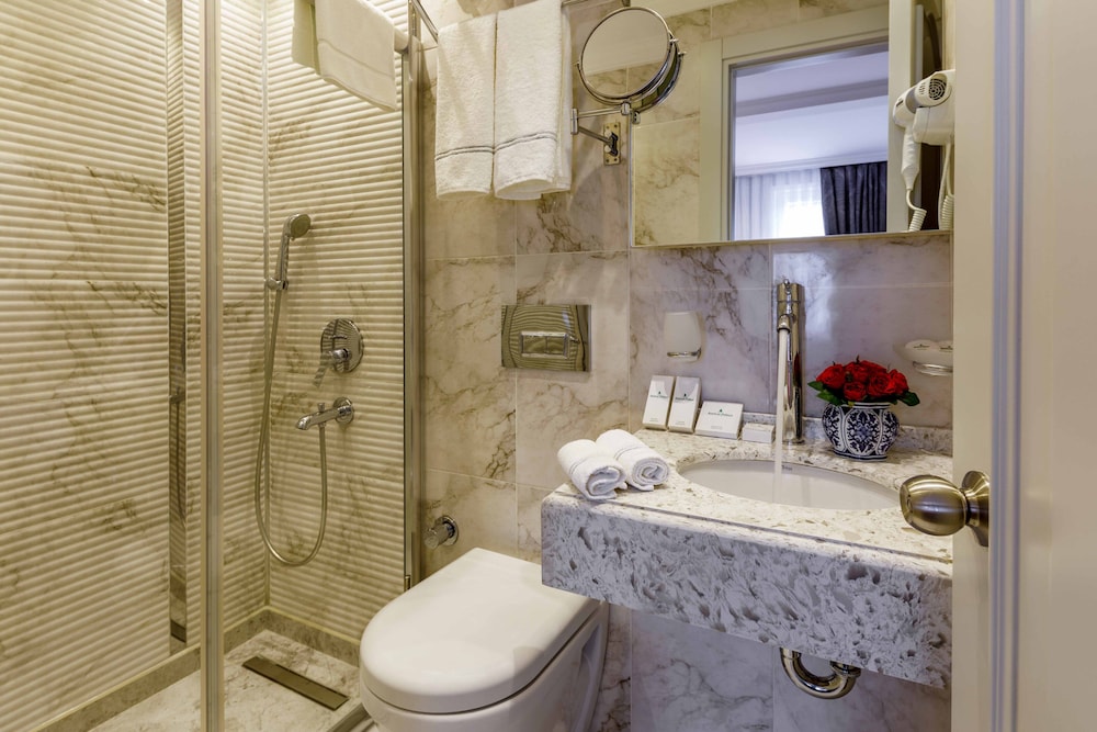 Standard Twin Room, Ground Floor photo 3