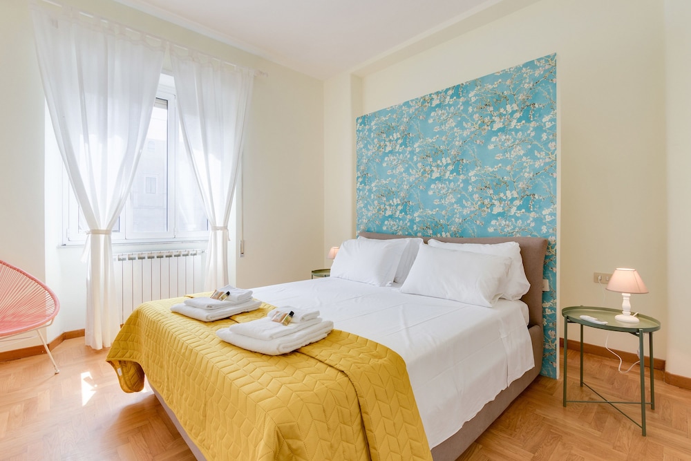 Design Apartment, 2 Bedrooms, Balcony