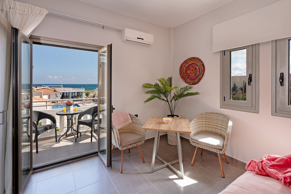 Deluxe Studio, Sea View