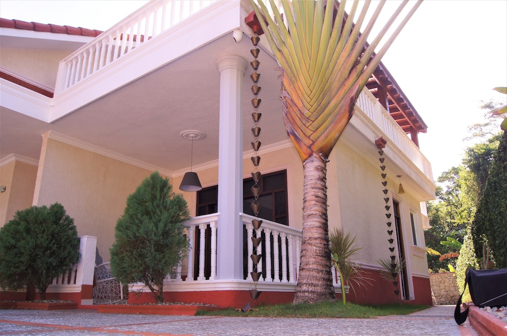 Comfort Studio, 1 Bedroom, 2 Bathrooms, Beachfront photo 2