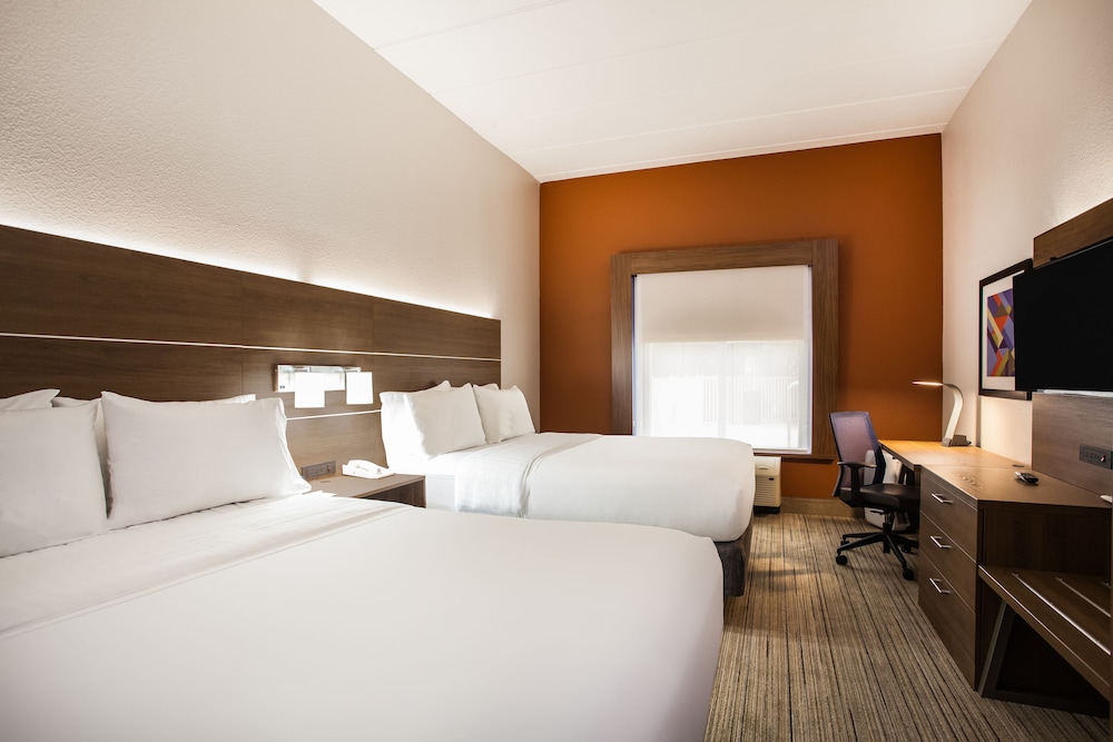 Suite, 2 Double Beds (Additional Living Area) - Photo 5