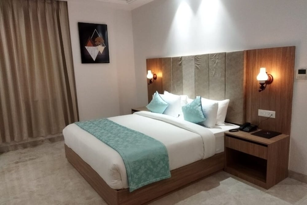 Deluxe Double Room photo 3