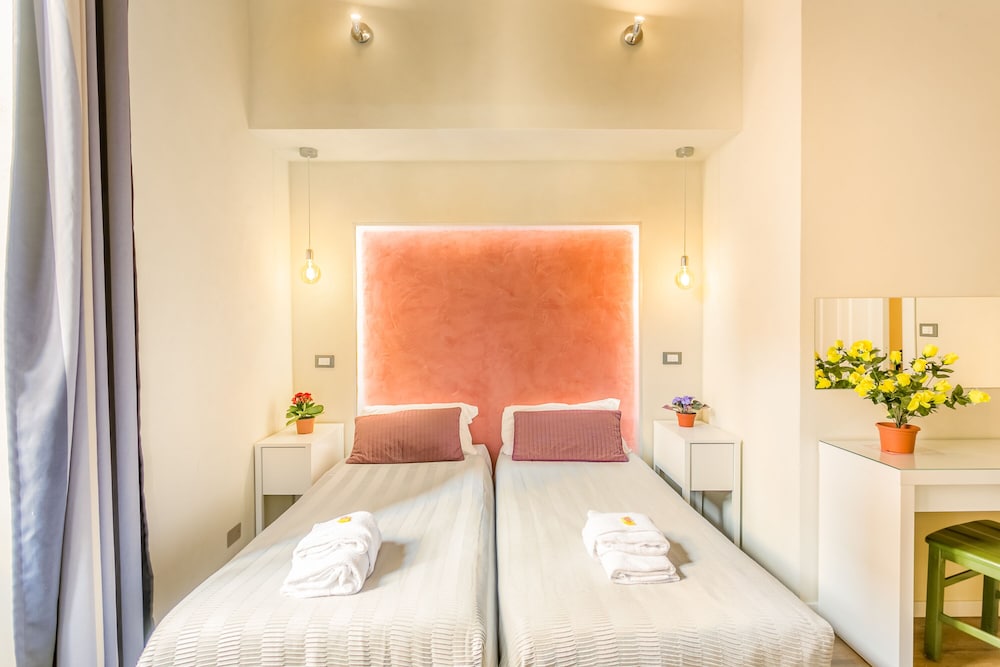 Club Double Room (309) photo 2