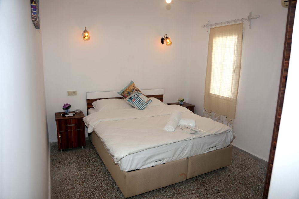 Standard Double Room - Photo 2