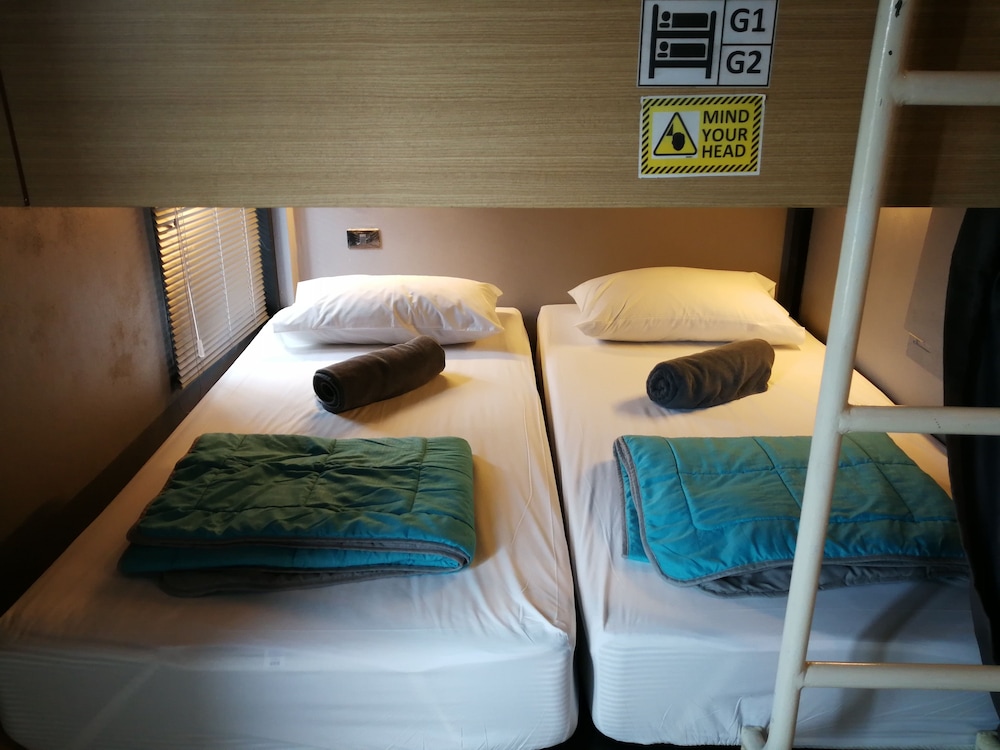 Basic Shared Dormitory, 2 Twin Beds photo 1