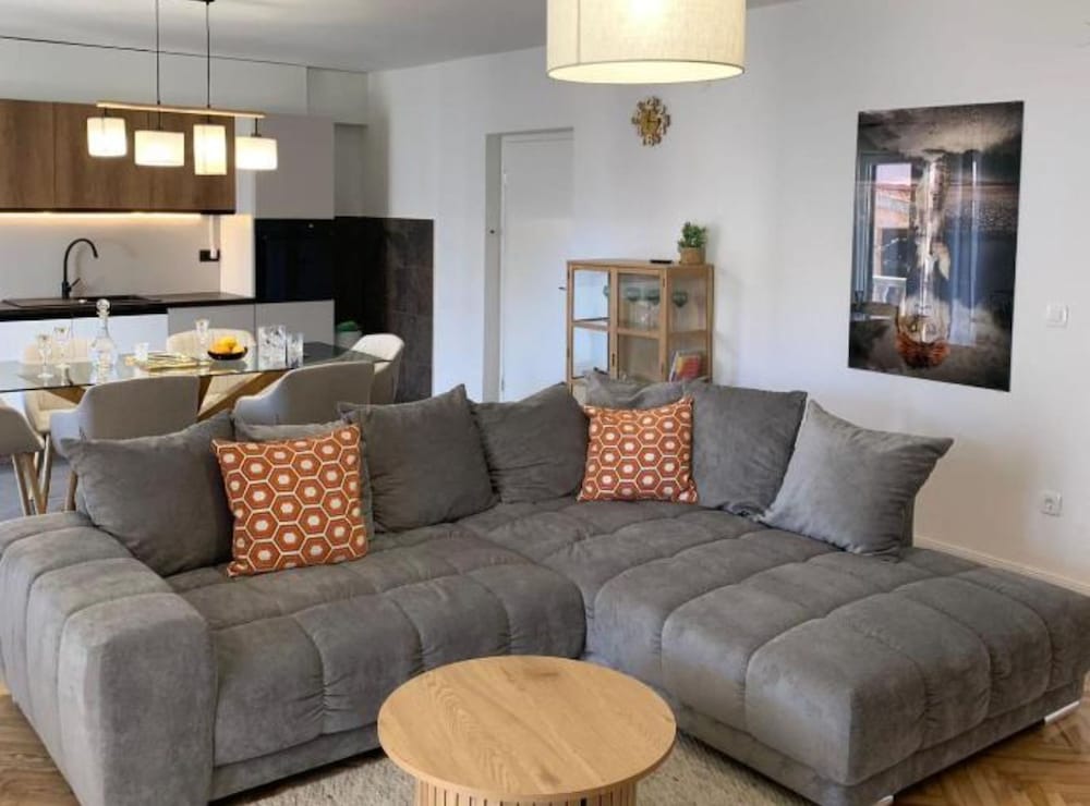 Apartment (Two Bedroom Apartment)