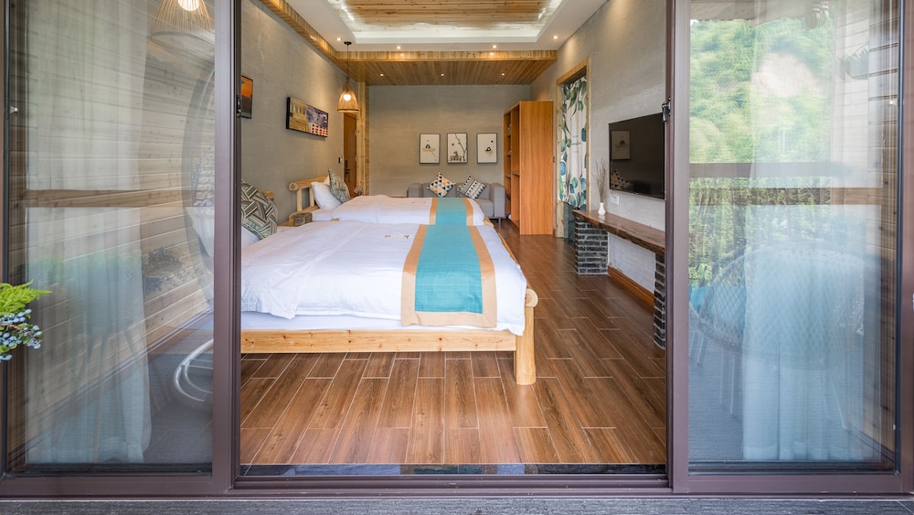 Twin Room, Balcony (Mainland Chinese Citizen Only) photo 1